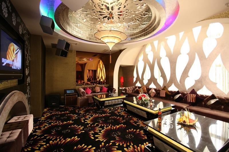 Sofitel Shanghai North Bund Ресторант снимка