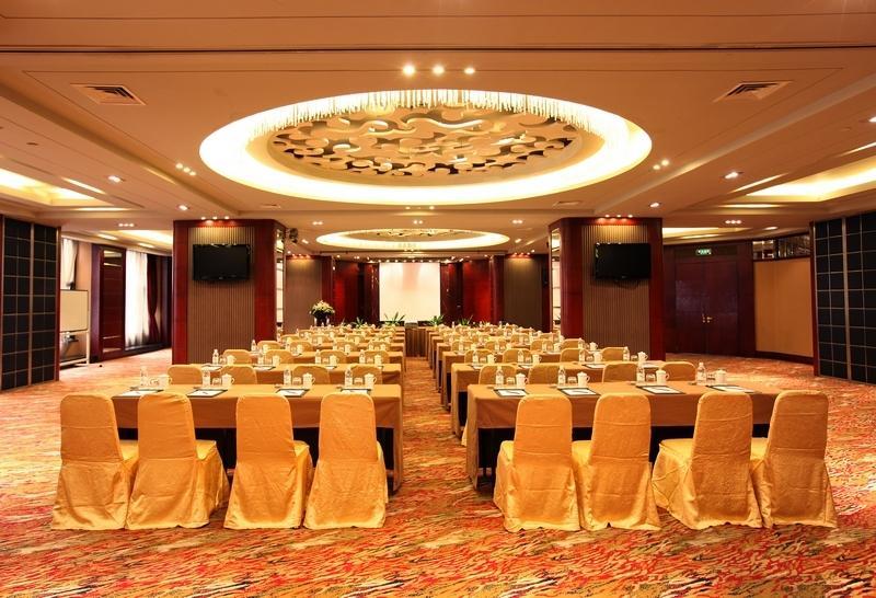 Sofitel Shanghai North Bund Съоръжения снимка