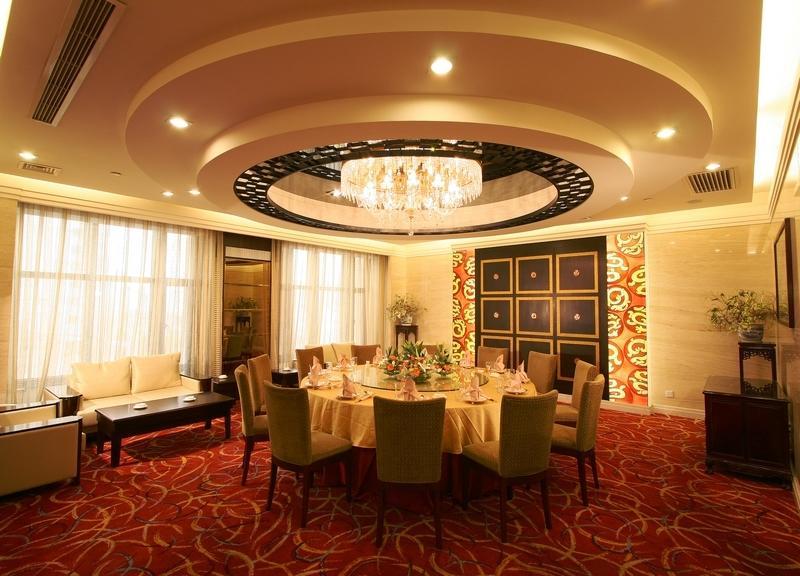 Sofitel Shanghai North Bund Ресторант снимка