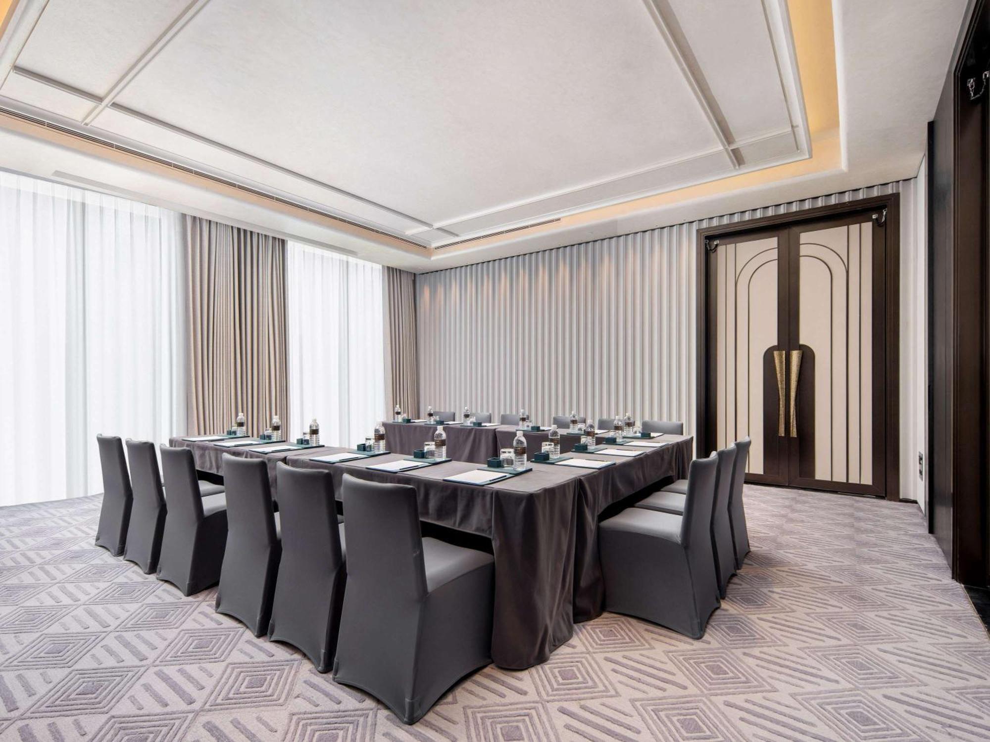 Sofitel Shanghai North Bund Екстериор снимка